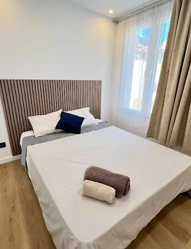 Vistas Maryvilla Apartament *